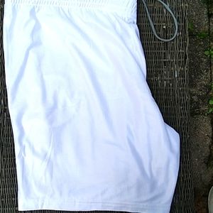 Men's Pre-owned shorts size 3xl Starter brand